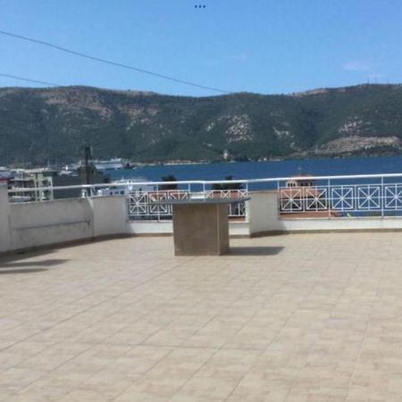 Maria'S Roomstudios Apartments Flats To Let Seaside Heart City Chantzara Spyropoulos إيغومينيتسا المظهر الخارجي الصورة