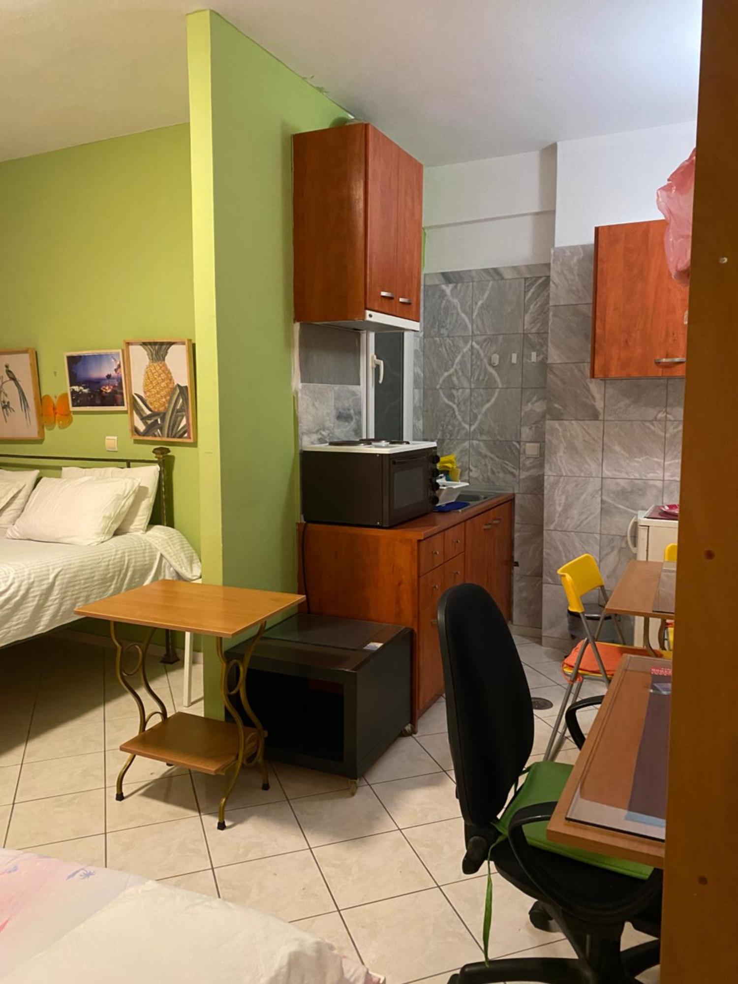 Maria'S Roomstudios Apartments Flats To Let Seaside Heart City Chantzara Spyropoulos إيغومينيتسا المظهر الخارجي الصورة