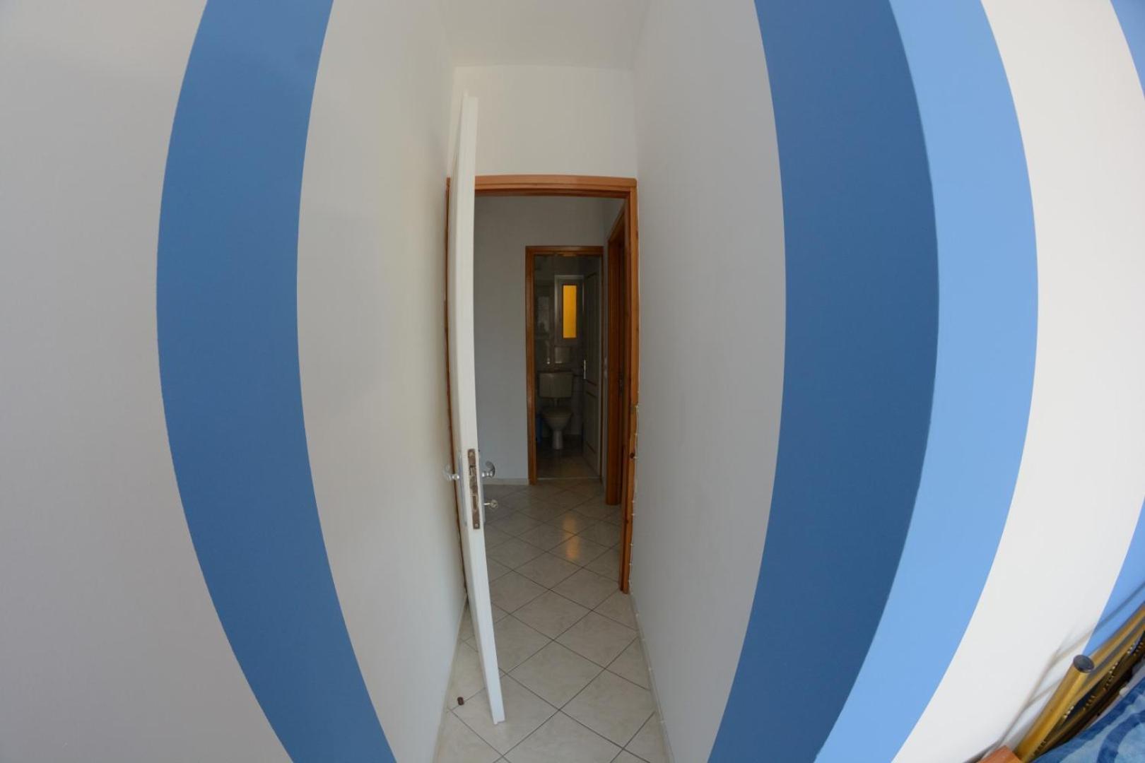 Maria'S Roomstudios Apartments Flats To Let Seaside Heart City Chantzara Spyropoulos إيغومينيتسا المظهر الخارجي الصورة
