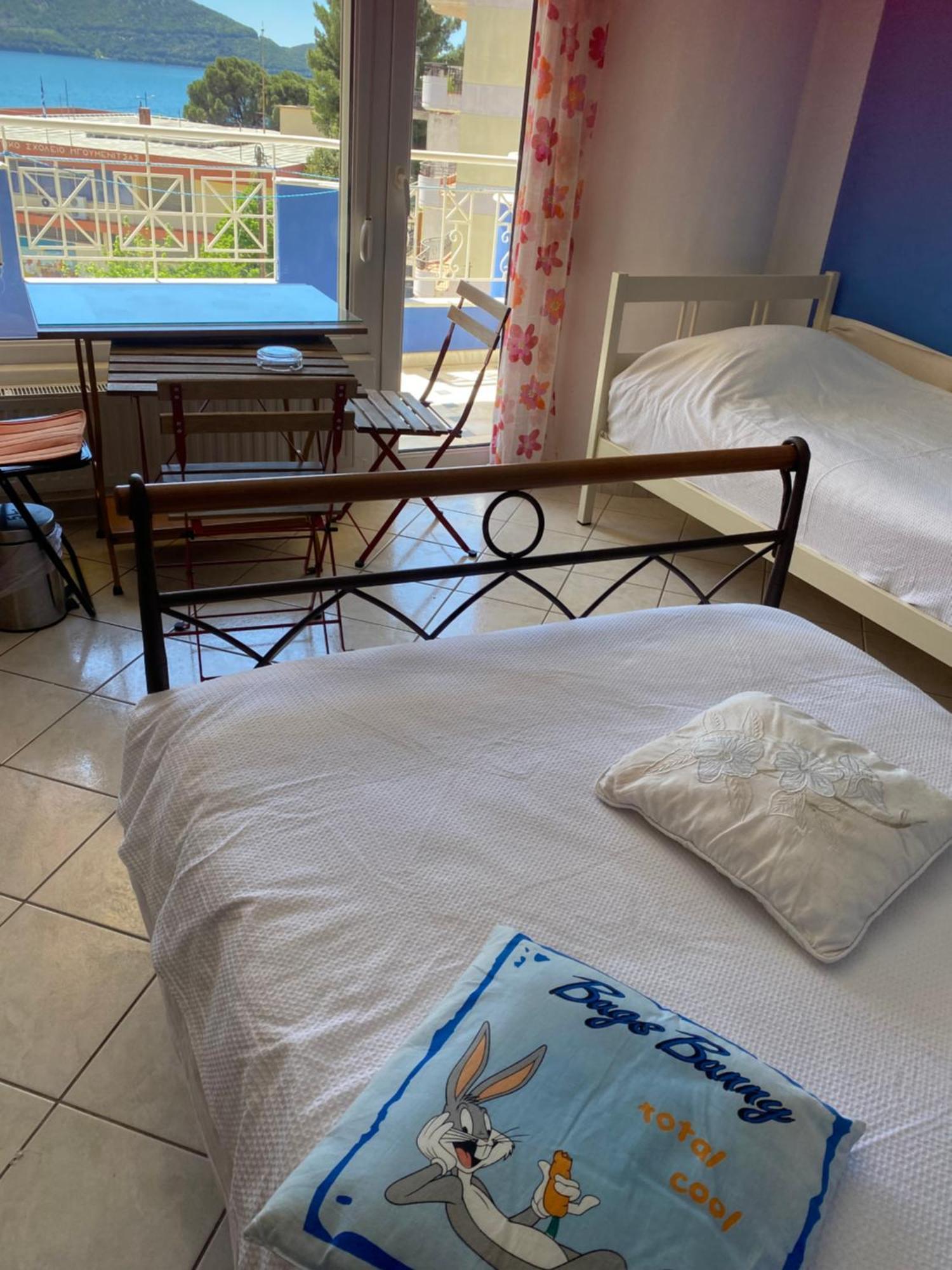 Maria'S Roomstudios Apartments Flats To Let Seaside Heart City Chantzara Spyropoulos إيغومينيتسا المظهر الخارجي الصورة