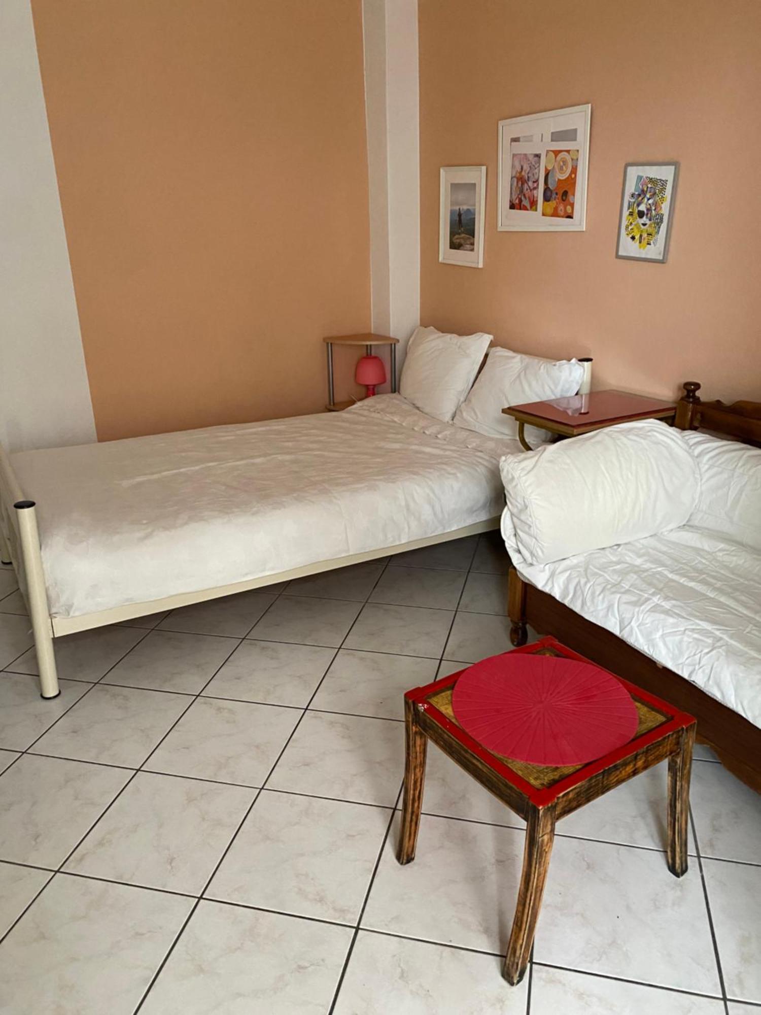 Maria'S Roomstudios Apartments Flats To Let Seaside Heart City Chantzara Spyropoulos إيغومينيتسا المظهر الخارجي الصورة