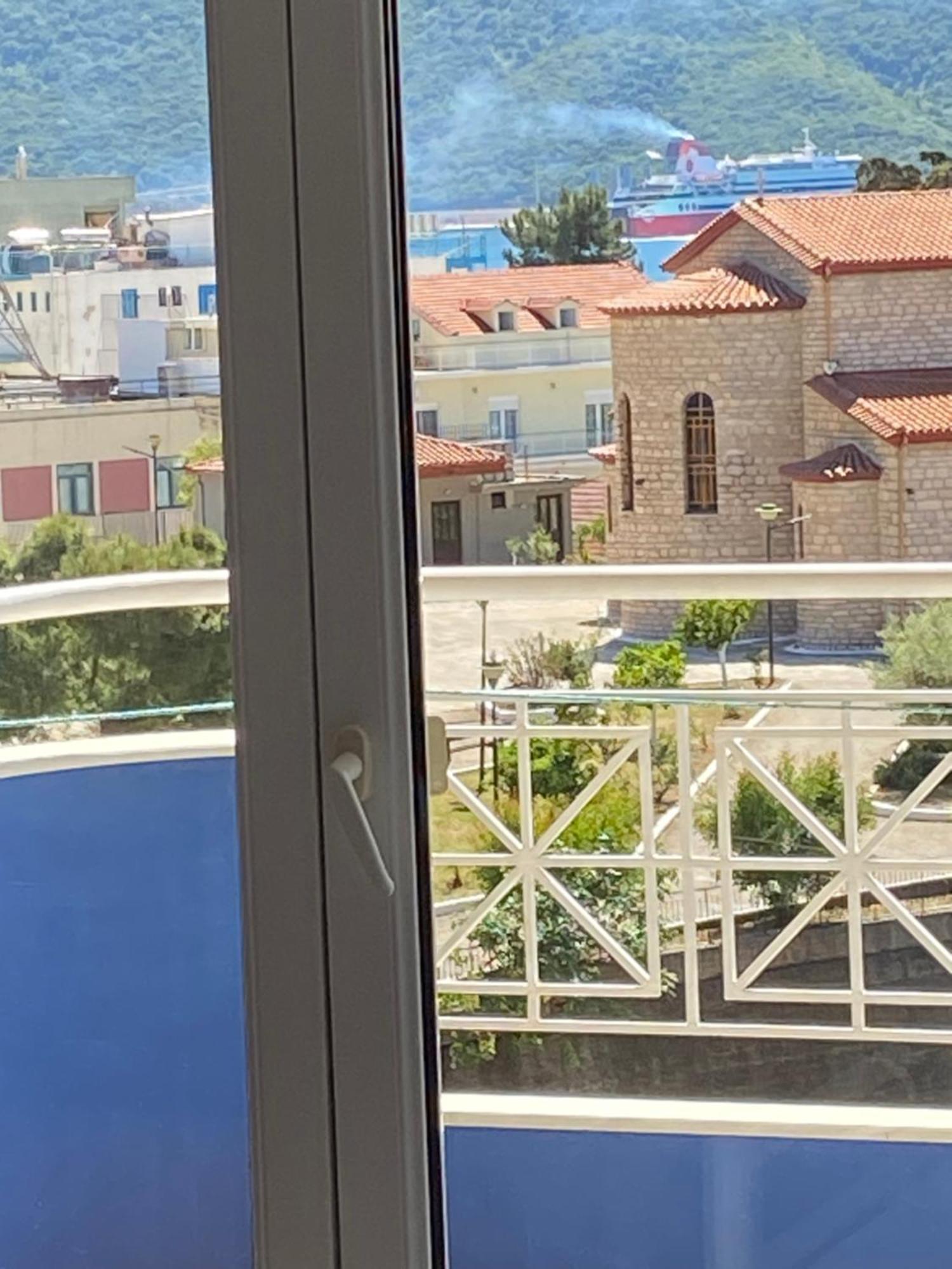 Maria'S Roomstudios Apartments Flats To Let Seaside Heart City Chantzara Spyropoulos إيغومينيتسا المظهر الخارجي الصورة