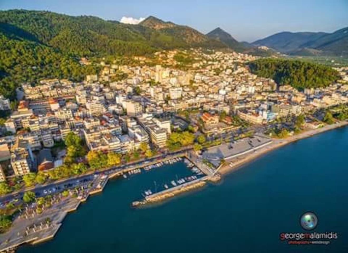 Maria'S Roomstudios Apartments Flats To Let Seaside Heart City Chantzara Spyropoulos إيغومينيتسا المظهر الخارجي الصورة